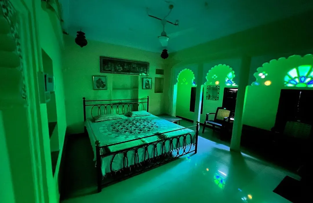 Nukkad Guest House Near Lake Pichola-1